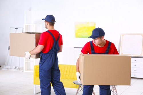 Local man with van removal service ready for a Rainham house move