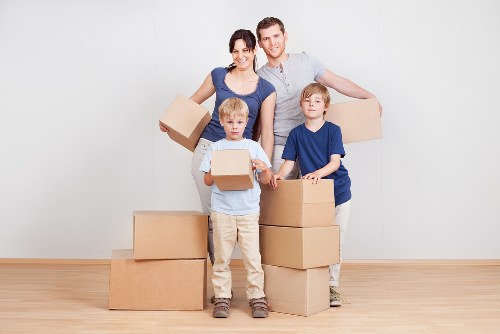 Local office removal support for Rainham commercial properties