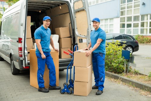 Flexible man and van transport for local collections and deliveries